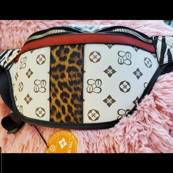 Trending block styling on belt bag🐆 &zebra plus , - Picture 1 of 15